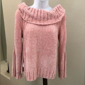 Women’s Pink Off Shoulder Sweater Small Love Riche